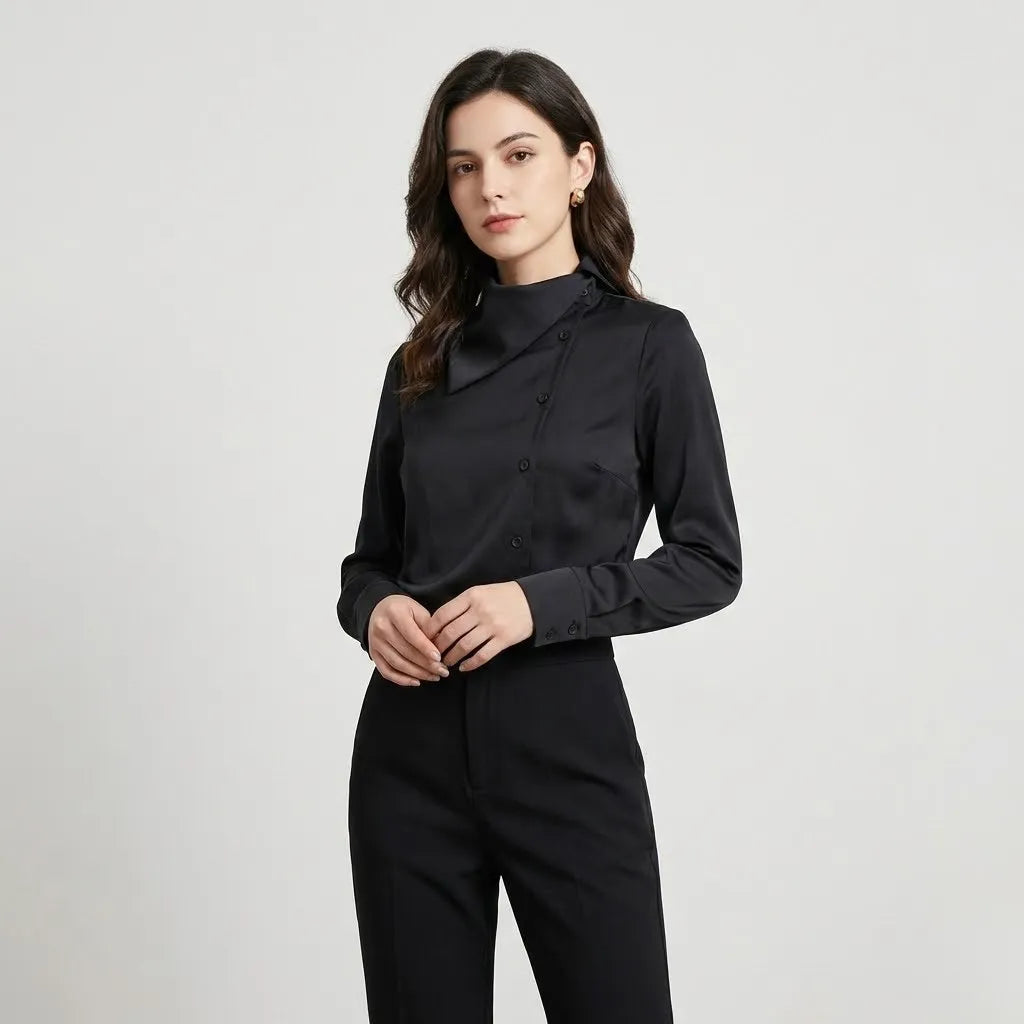 Blusa estruturada em tecido fluido | Corte cintado | Elegância minimalista