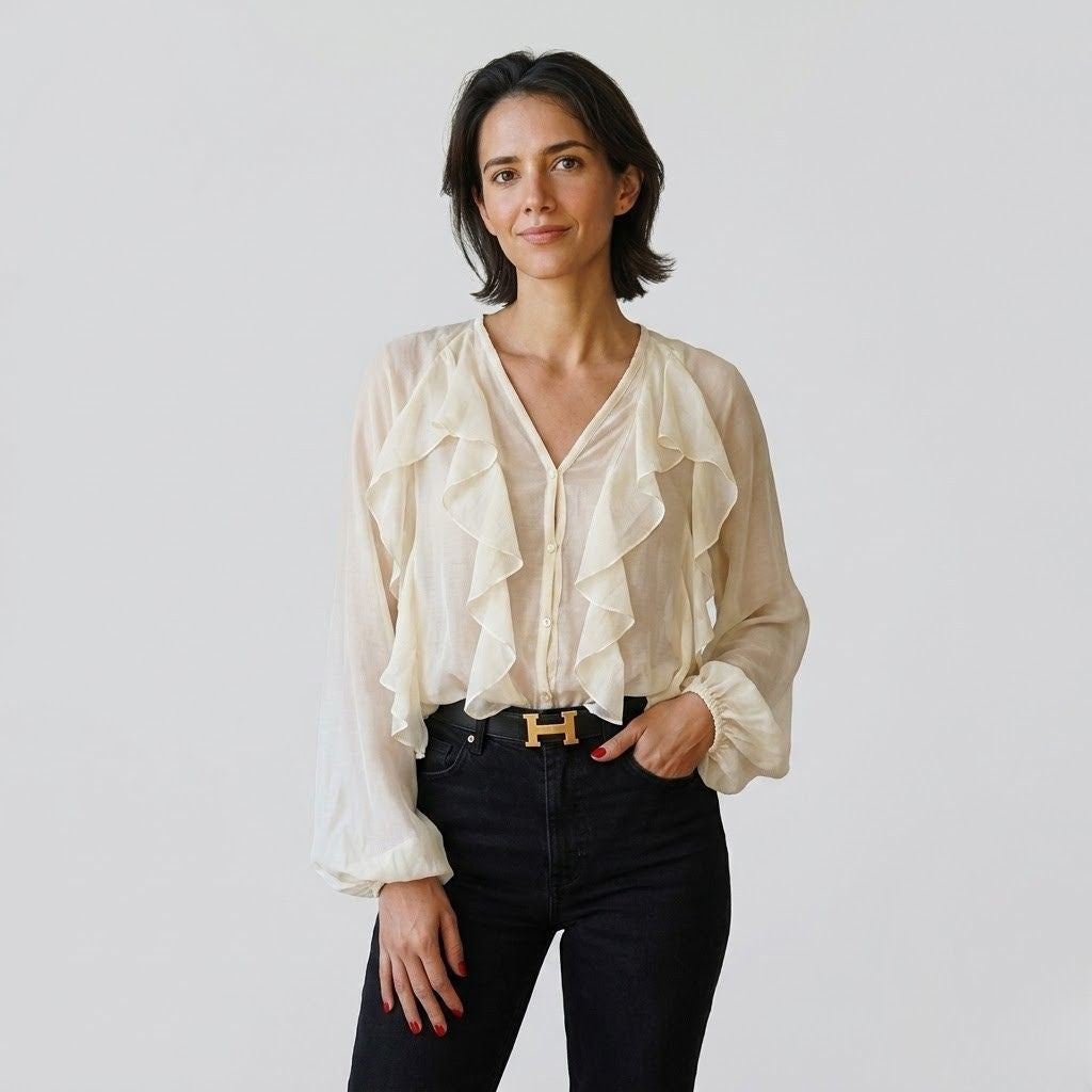 Blusa Fluida com Folhos Frontais e Movimento Elegante