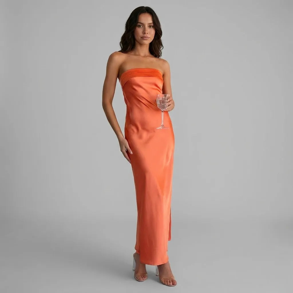 Vestido longo acetinado em mistura de viscose | Corte justo | Elegância minimalista