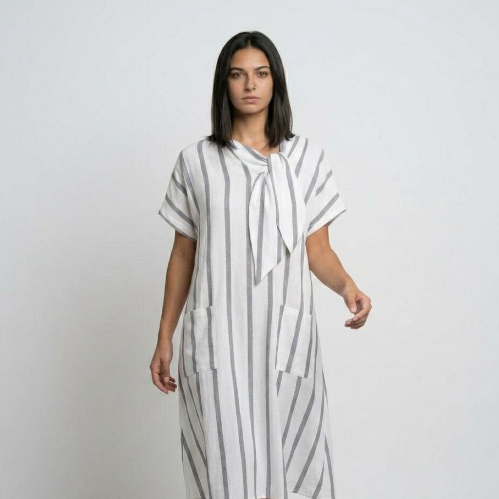 Vestido Comprido às Riscas com Corte Amplo para Dias Descontraídos