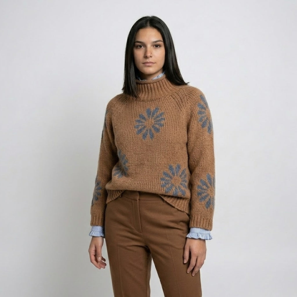 Camisola de Malha com Gola Alta e Padrão Decorativo