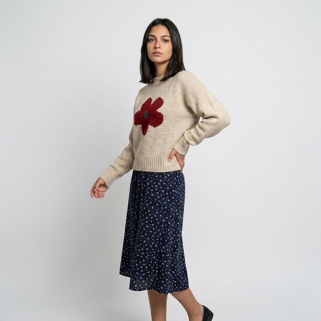 Camisola de Malha com Motivo Floral e Corte Confortável Descontraído