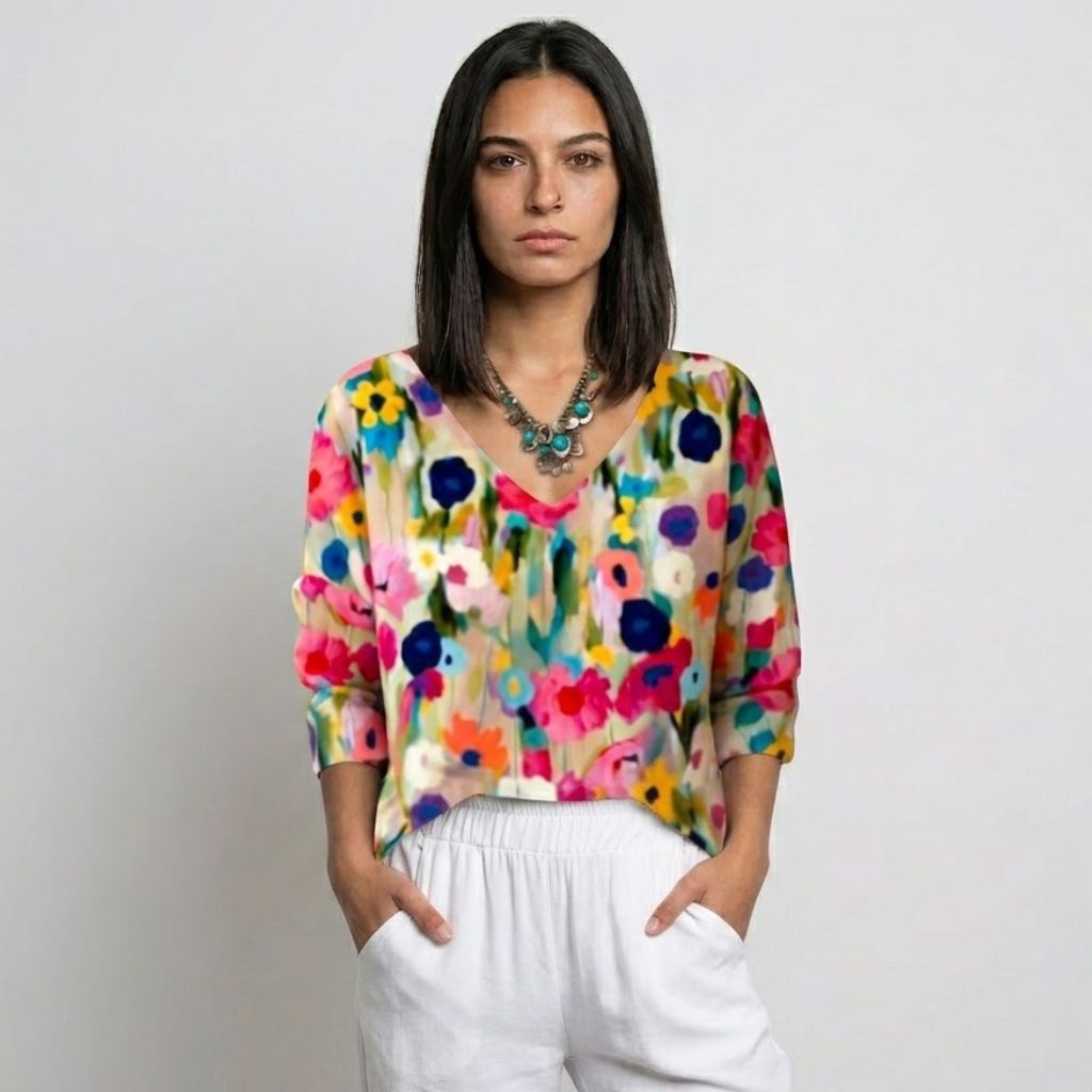 Blusa Floral com Decote em V para Conforto Leve