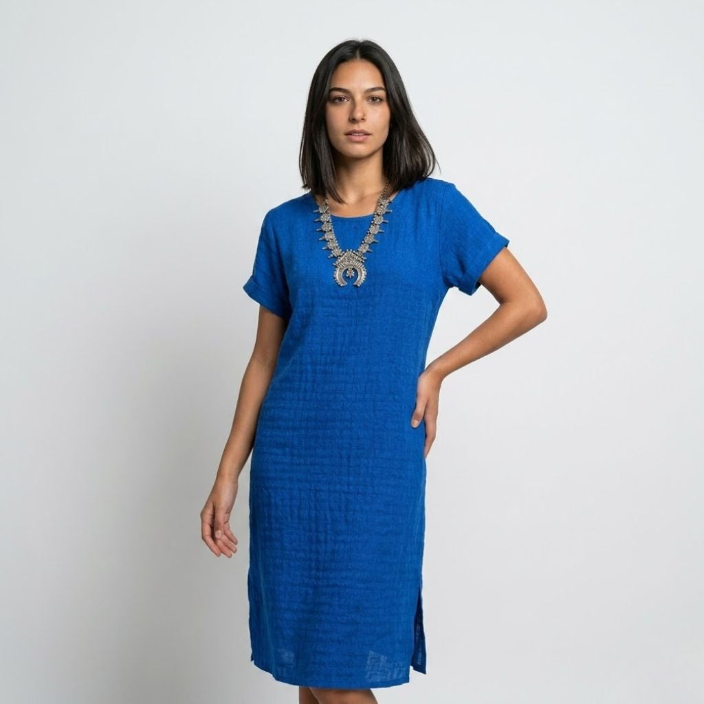 Vestido Direito com Textura Leve para Dias de Verão