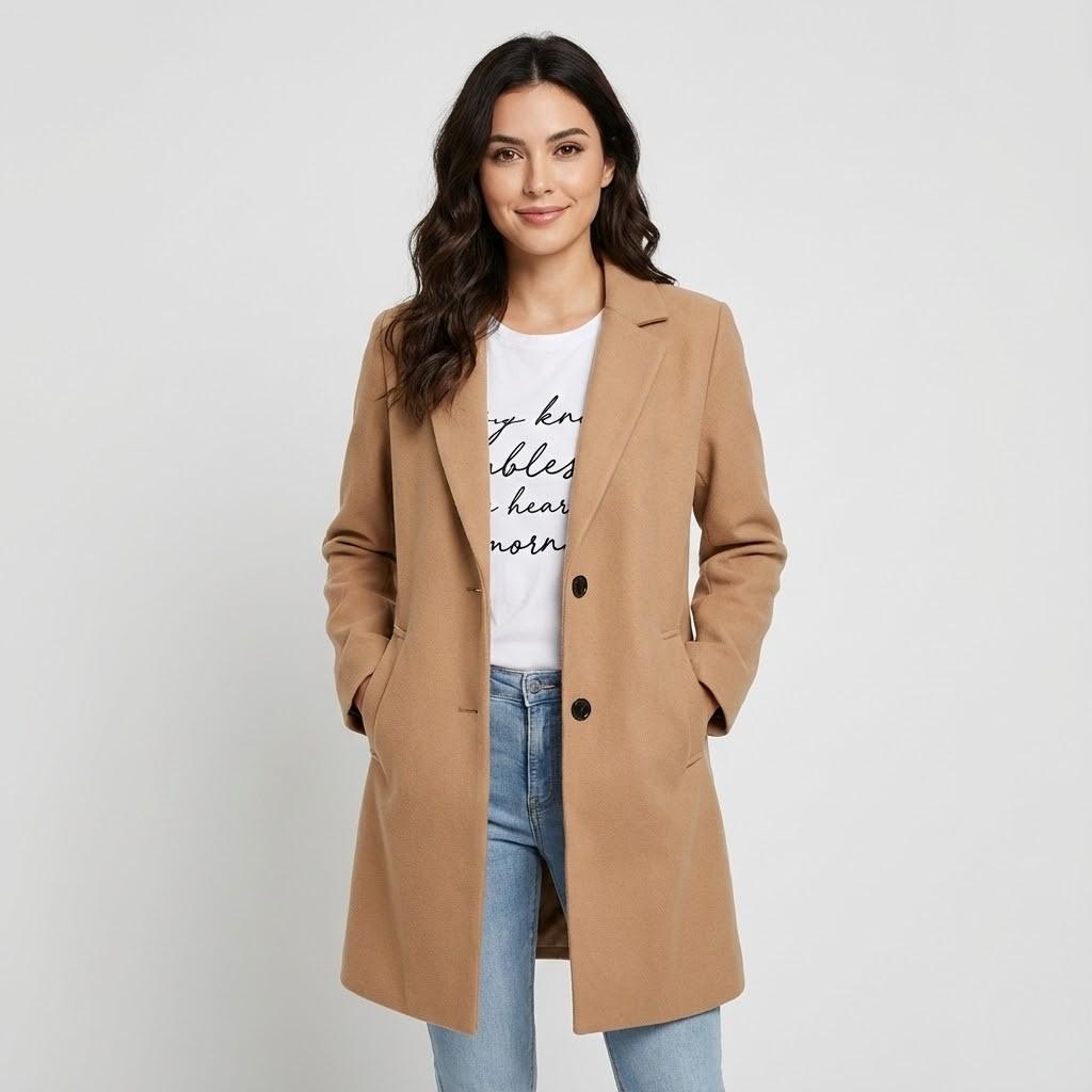 Casaco Elegante Feminino de Corte Direito com Botões