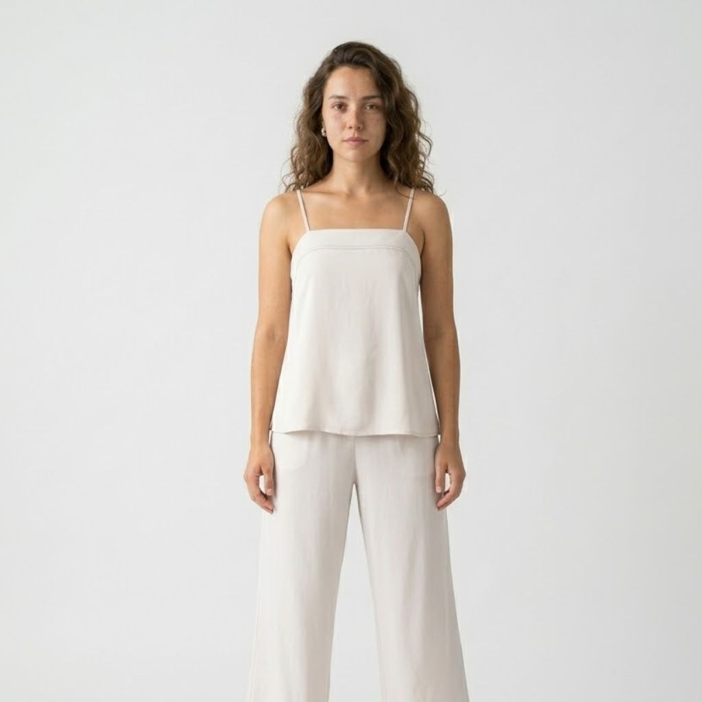Conjunto Fluido com Top de Alças Finas e Calça Ampla Leve