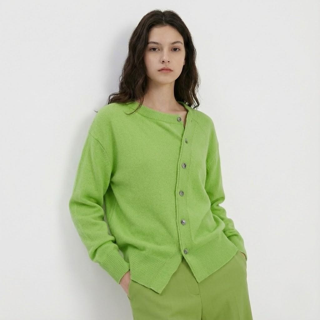Cardigan em caxemira suave | Corte clássico | Botões delicados para uso diário