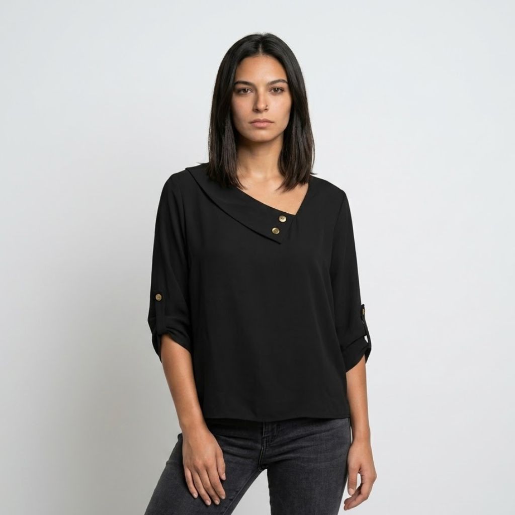 Blusa Leve com Botões no Decote para Conforto Diário