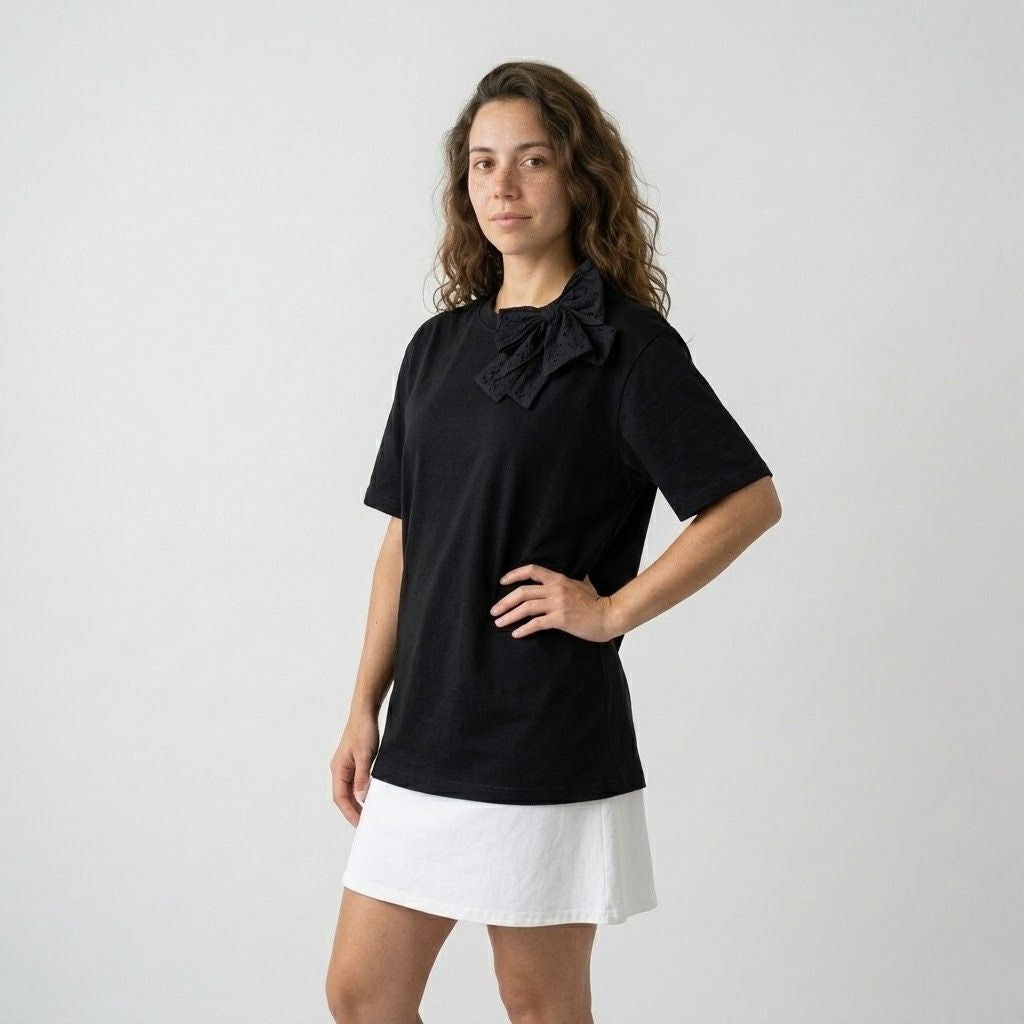 T-shirt Oversized com Laços Decorativos para Conforto Distinto