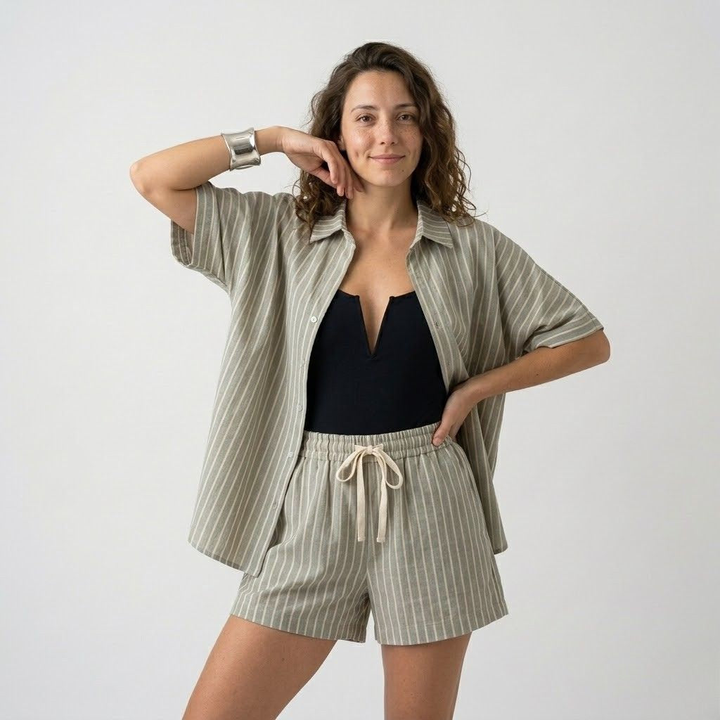 Conjunto Casual com Camisa Solta e Calções de Cintura Ajustável