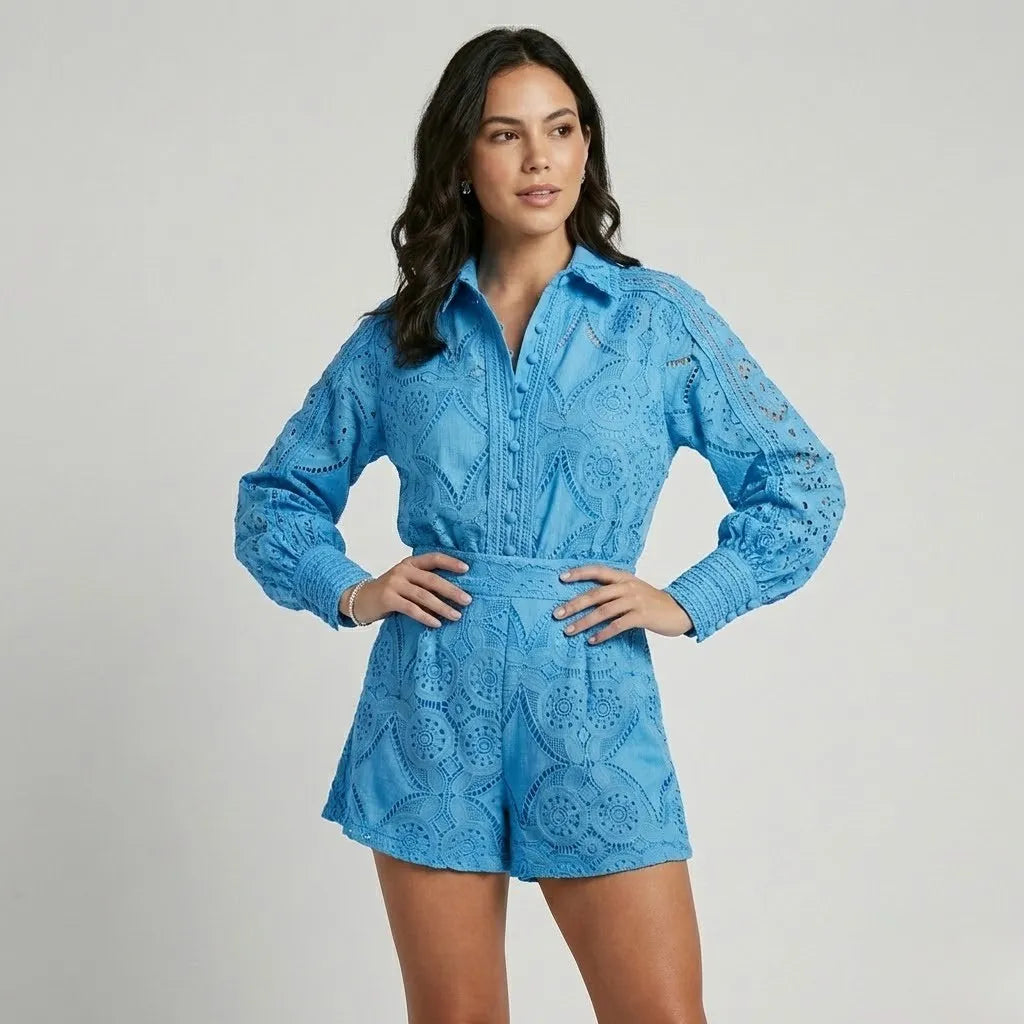 Romper elegante em renda delicada | Corte cintado | Feminilidade sofisticada