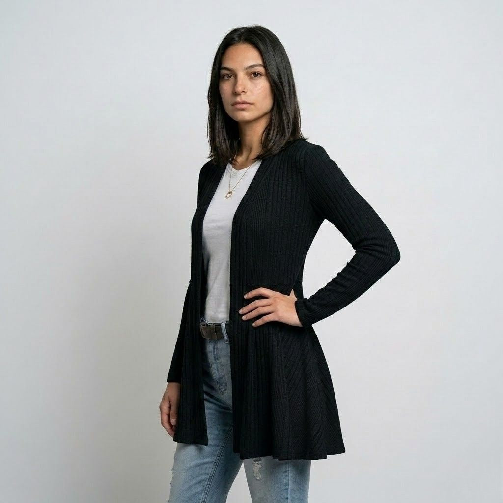 Cardigan de Malha com Corte Aberto e Estrutura Elegante Alongada