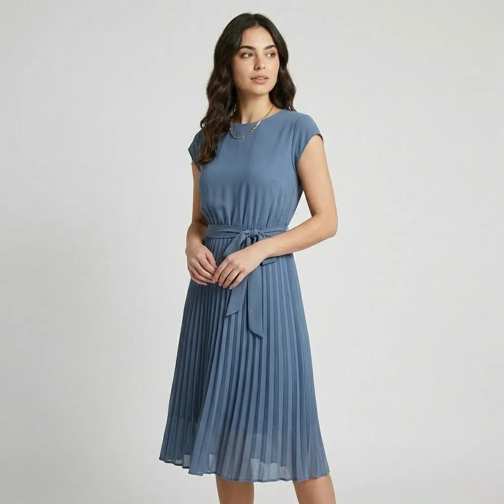 Vestido midi plissado em mistura de viscose | Cintura ajustável | Elegância versátil