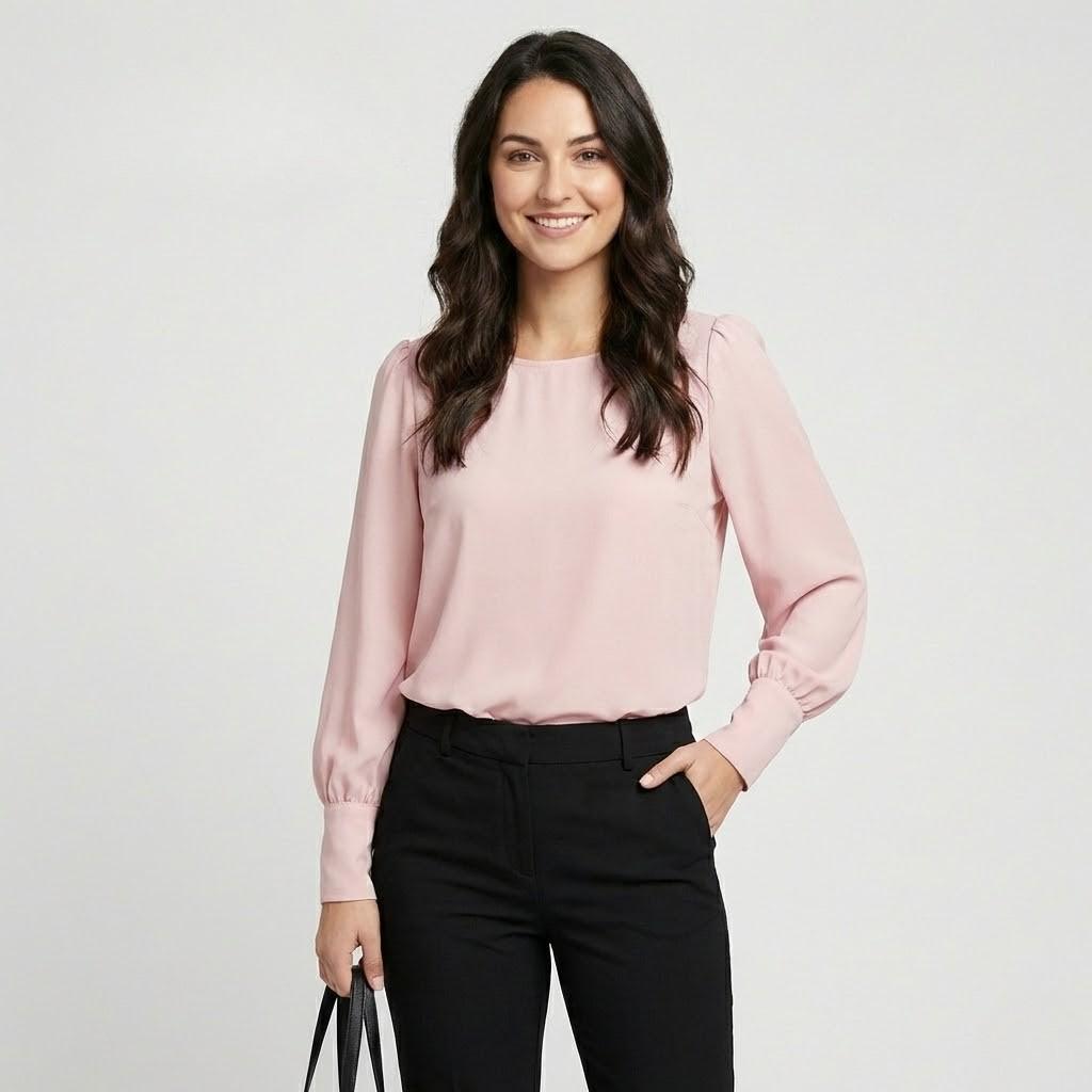 Blusa fluida de toque acetinado | Corte solto | Elegância intemporal