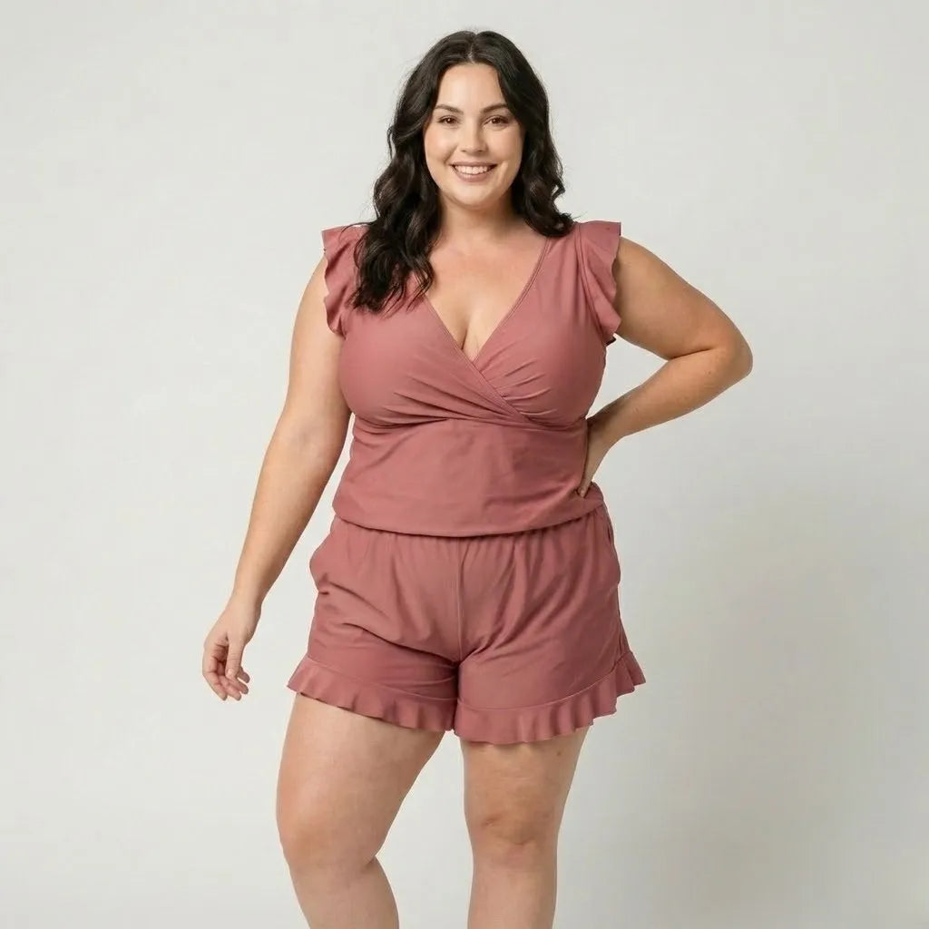 Romper elegante em tecido fluido | Corte cintado | Detalhe com folhos femininos