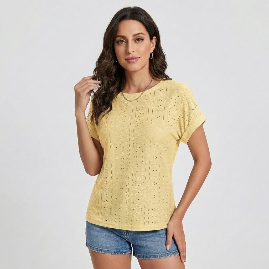 Blusa perfurada de inspiração natural | Corte solto | Conforto de verão