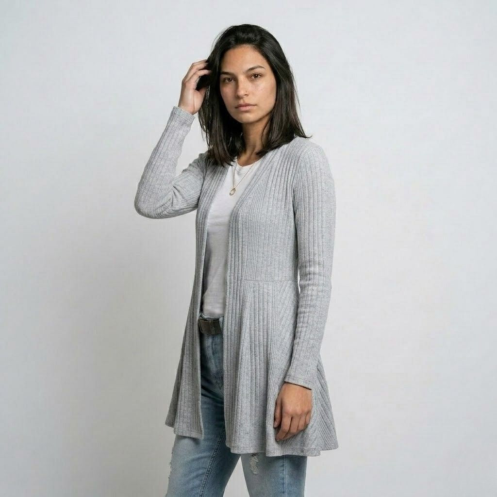 Cardigan de Malha com Corte Aberto e Estrutura Elegante Alongada