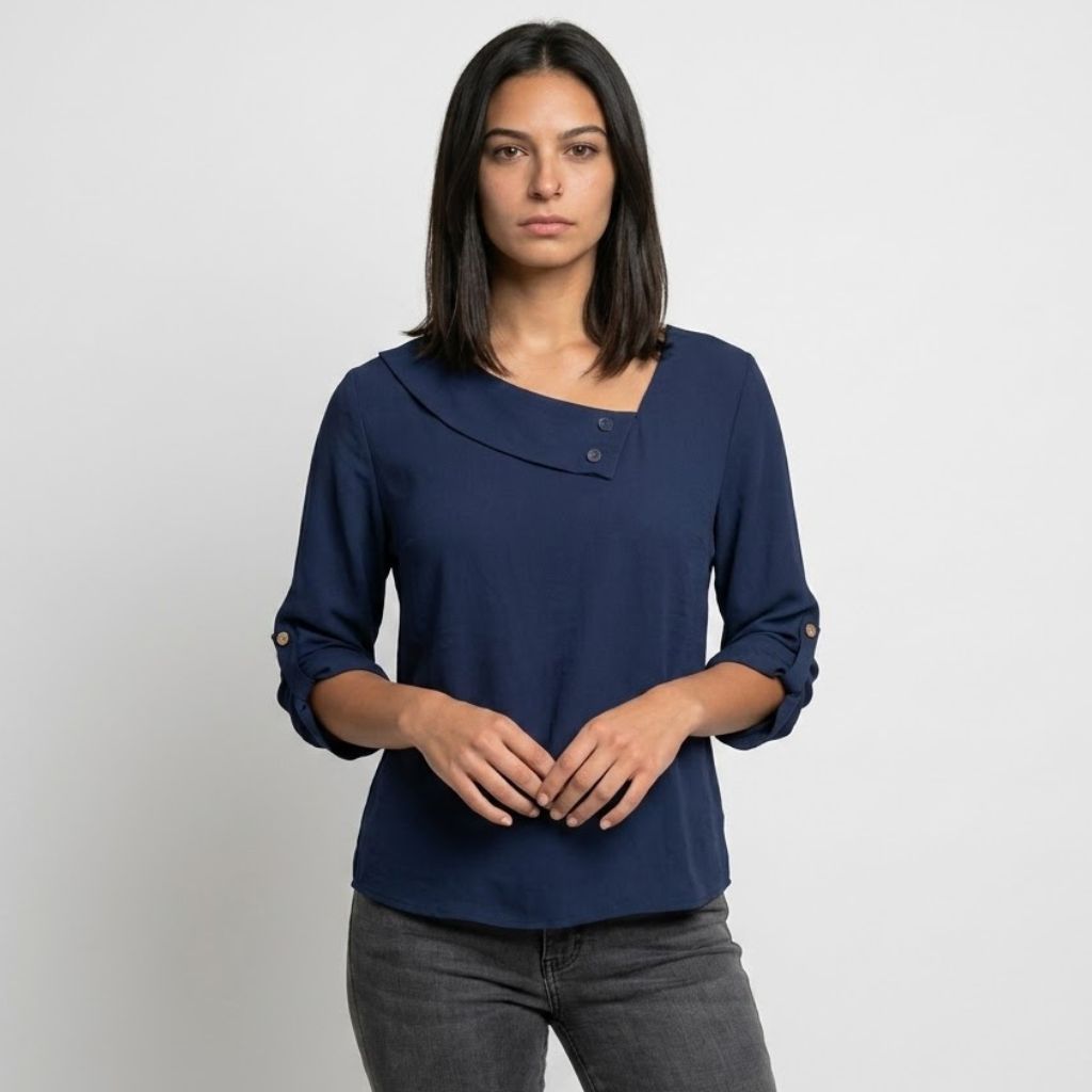 Blusa Leve com Botões no Decote para Conforto Diário