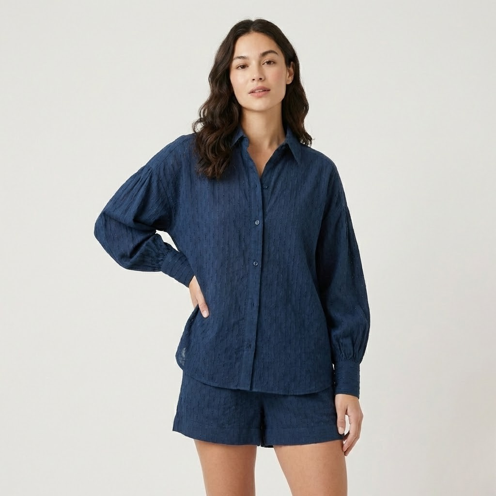 Set leve em tecido texturado | Camisa fluida e calções | Elegância natural