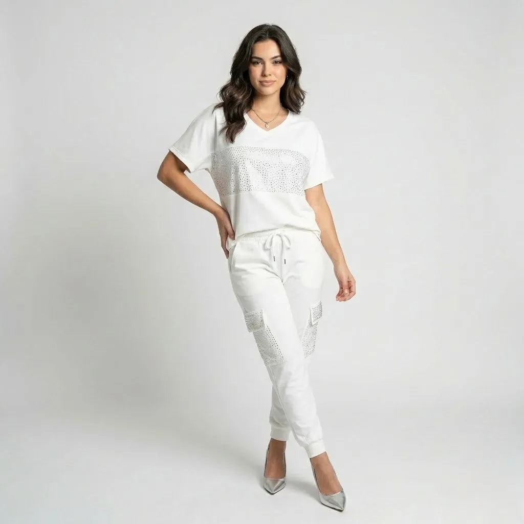 Conjunto elegante em mistura de viscose | Corte descontraído | Detalhe sofisticado em contraste
