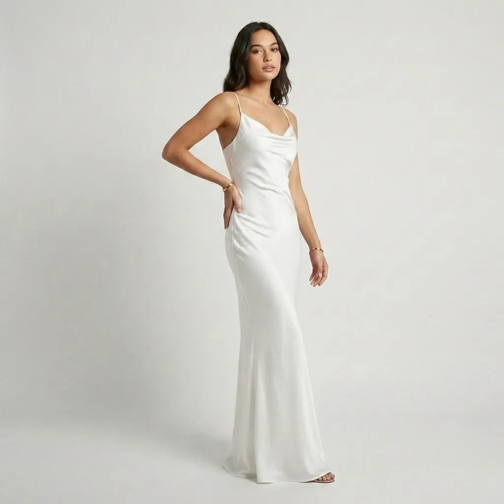 Vestido longo acetinado em mistura de viscose | Corte justo | Elegância intemporal