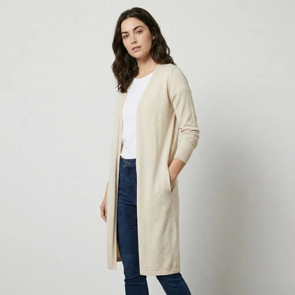 Casaco cardigan leve em malha fluida | Corte alongado | Elegância descontraída
