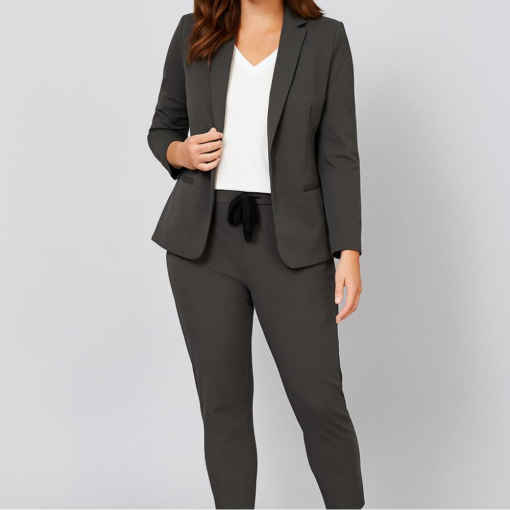Conjunto feminino de blazer estruturado e calças de corte ajustado