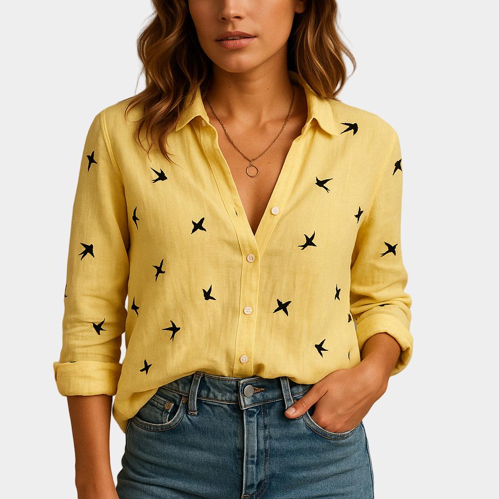 Blusa feminina em linho com corte solto e gola clássica